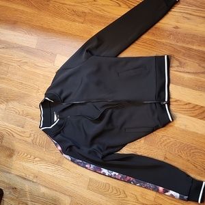 Forever 21 work out zip up
